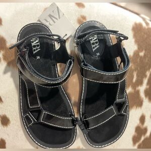 Zara Patent Leather Strap-On Sandals 🖤
